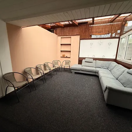 アパート Monteur